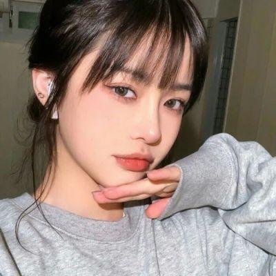 赤裸的公务员